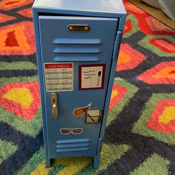 AMERICAN GIRL METAL BLUE SCHOOL LOCKER - Picture 1 of 7